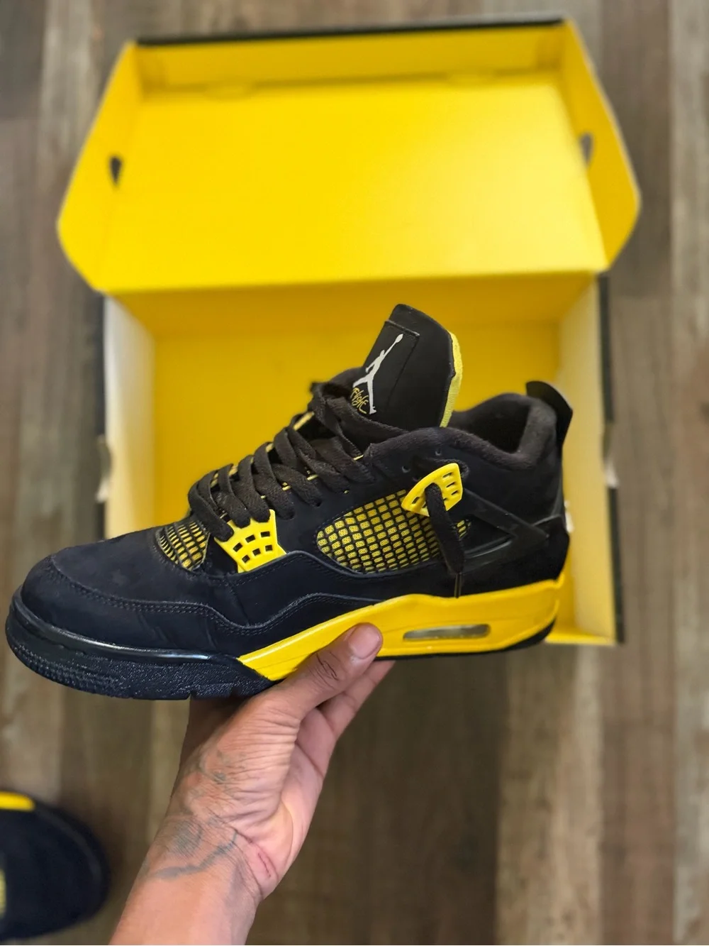 Jordan 4 Thunder’s